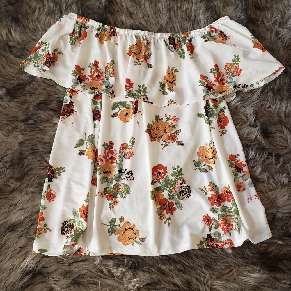 Off the shoulder floral shirt